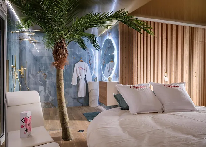 La Parenthese Liebeshotel *